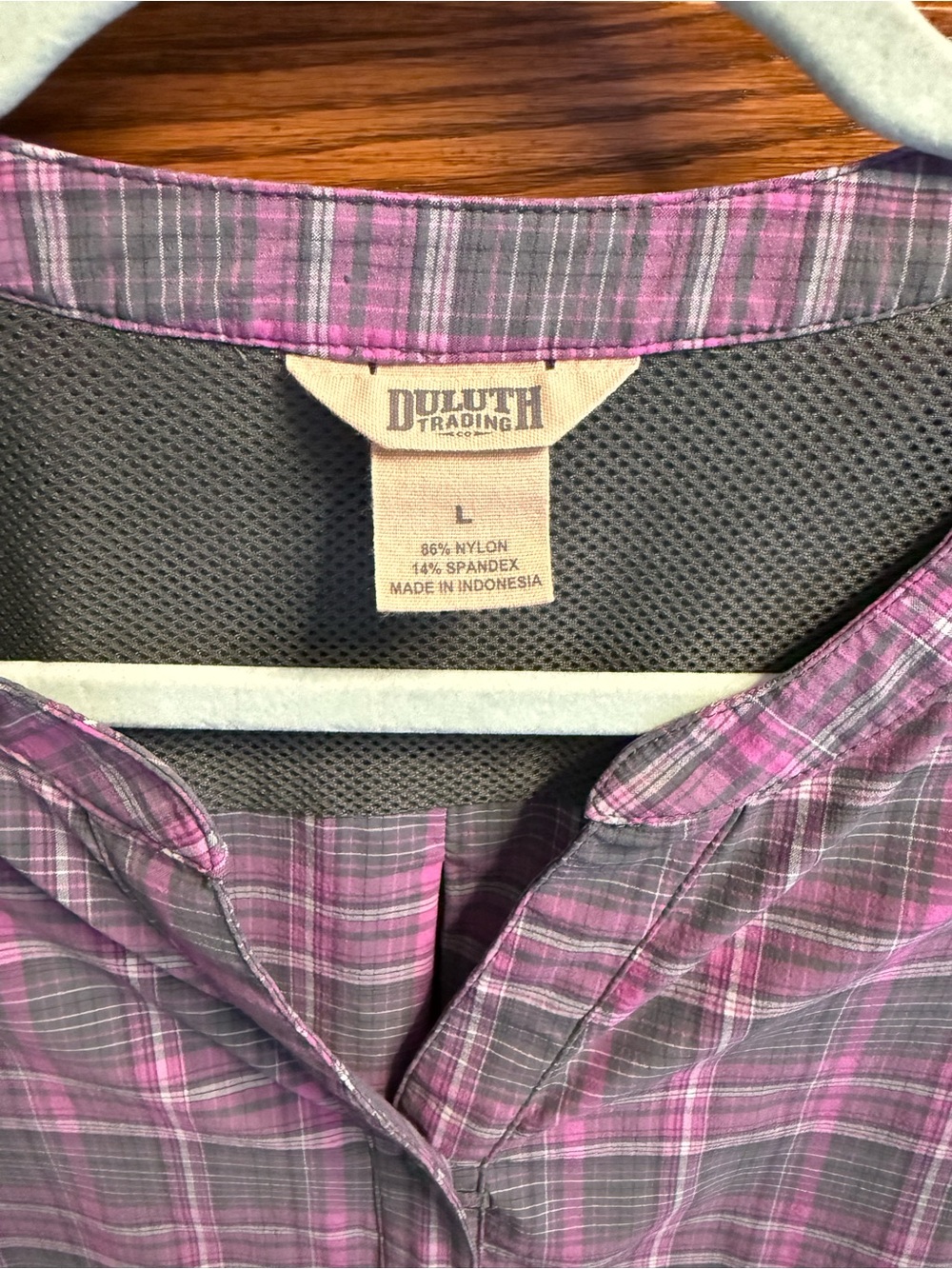 Duluth Trading Co Gray and Pink Plaid Button-Front Shirt - Picture 4 of 5